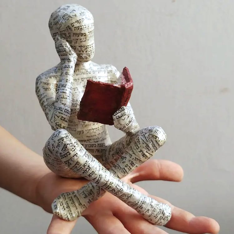 [Exclusive HAND-CRAFT]Reading Woman