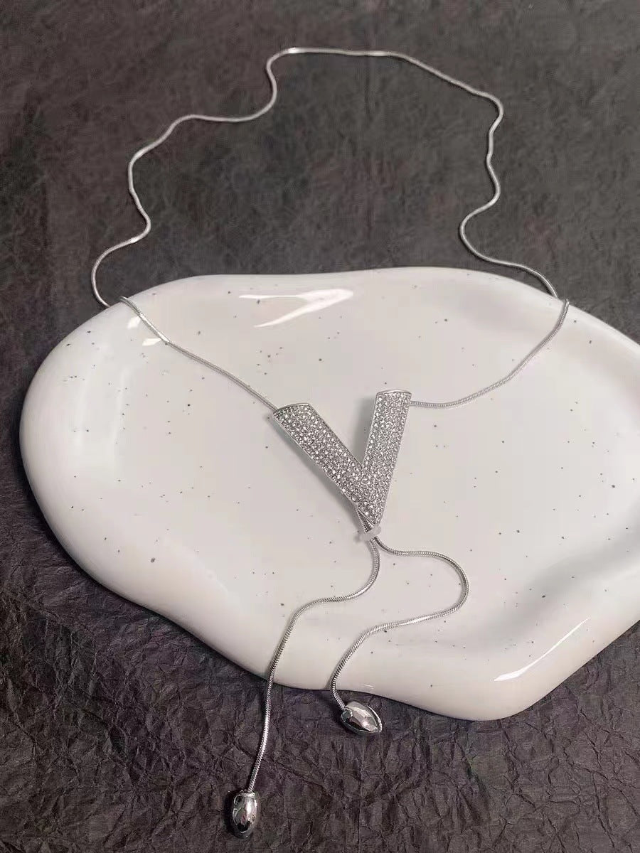 Adjustable Silver V-Letter Clavicle Chain Necklace