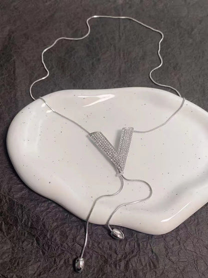 Adjustable Silver V-Letter Clavicle Chain Necklace