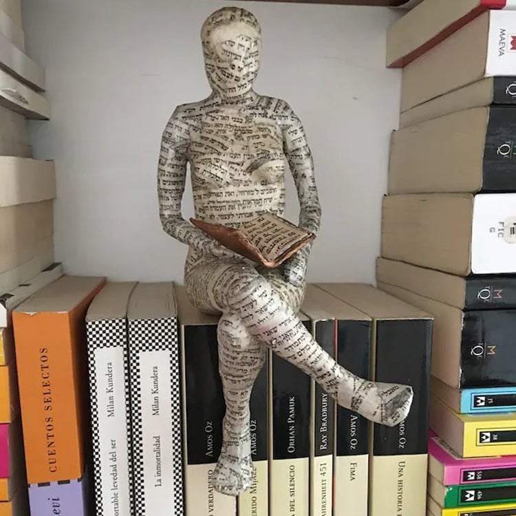 [Exclusive HAND-CRAFT]Reading Woman
