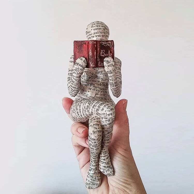 [Exclusive HAND-CRAFT]Reading Woman