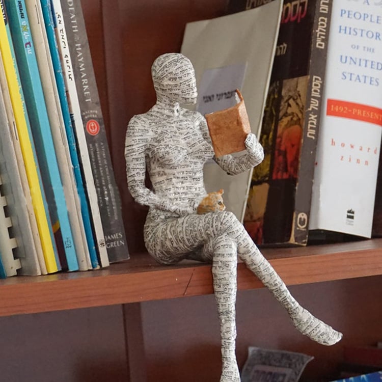 [Exclusive HAND-CRAFT]Reading Woman